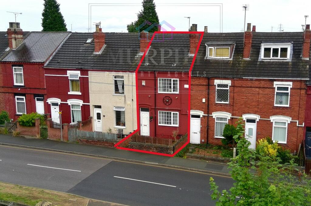 2 bedroom terraced house for sale in Southmoor Road, Hemsworth
