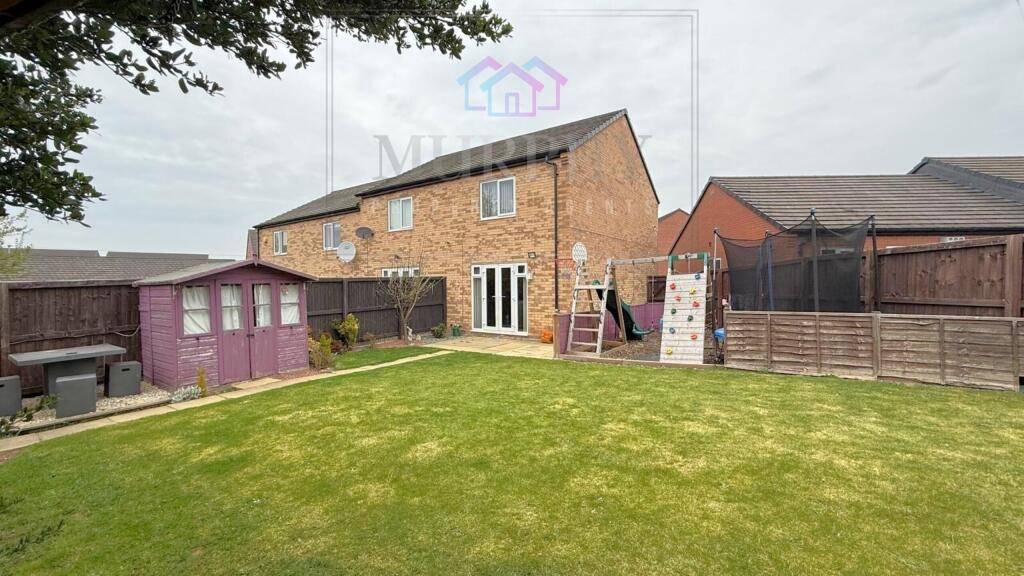 Main image of property: 20 Lidgett Green, Featherstone, Pontefract, WF7 5PP, Wakefield