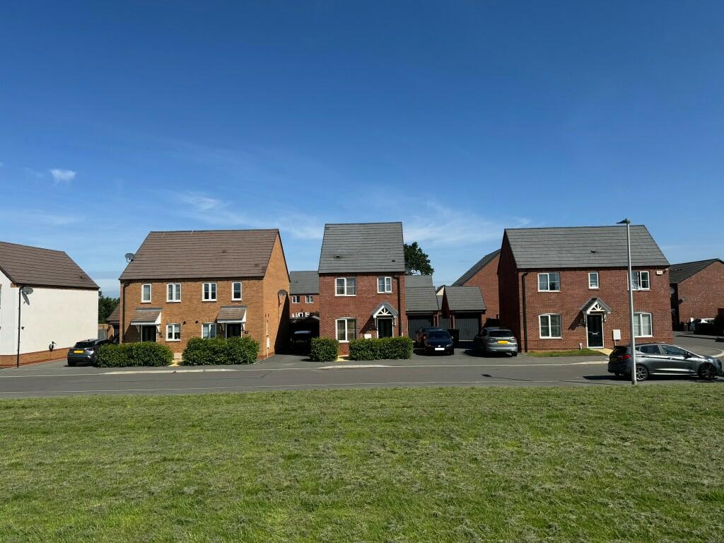 Main image of property: Duckpond Lane, Nuneaton, Warwickshire, CV10