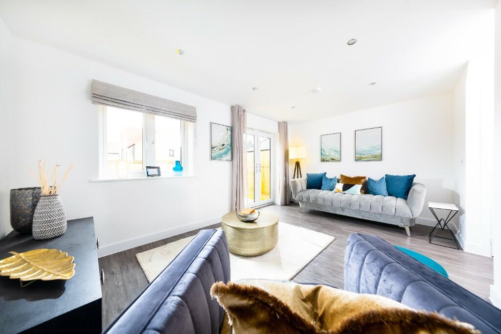 Additional property image - Fitzroy Close, Cambourne, Cambridgeshire, 
CB23 6NE