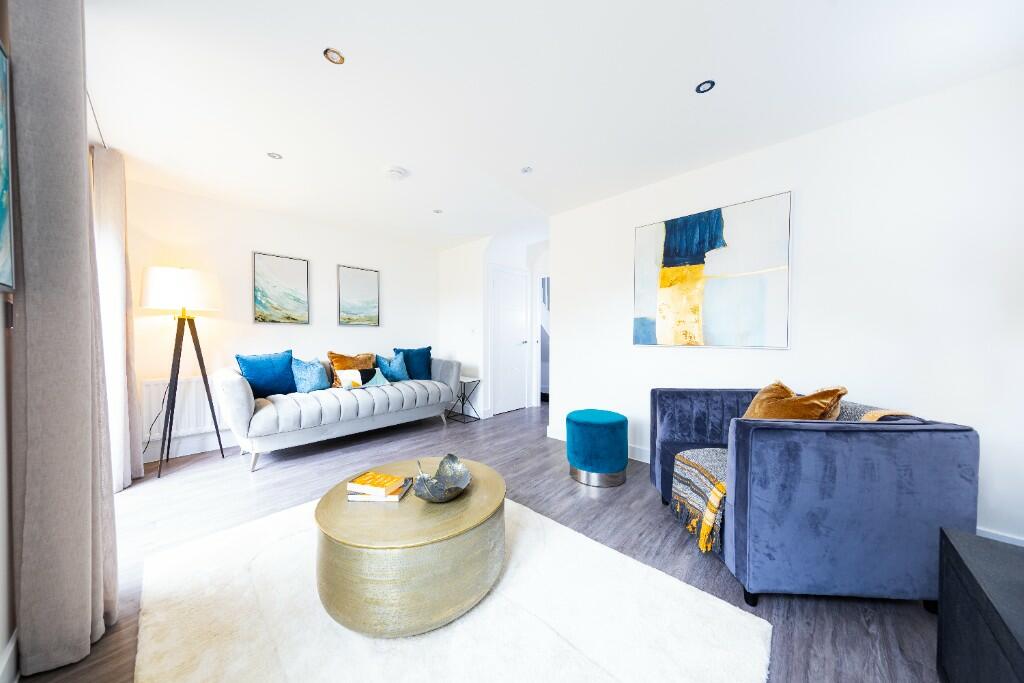Additional property image - Fitzroy Close, Cambourne, Cambridgeshire, 
CB23 6NE