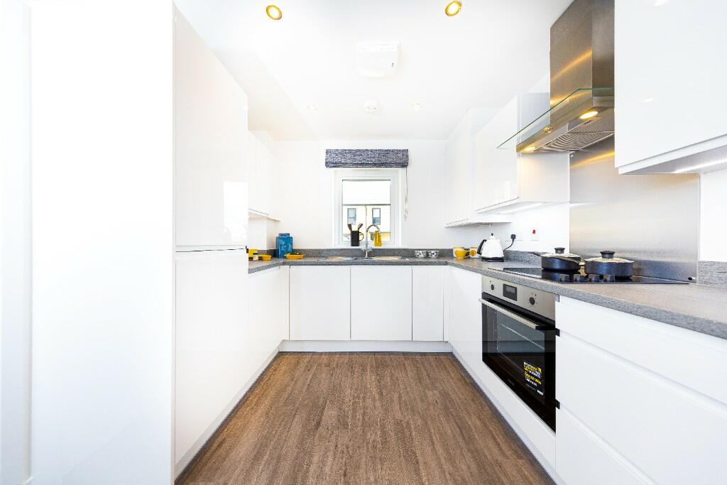 Additional property image - Fitzroy Close, Cambourne, Cambridgeshire, 
CB23 6NE