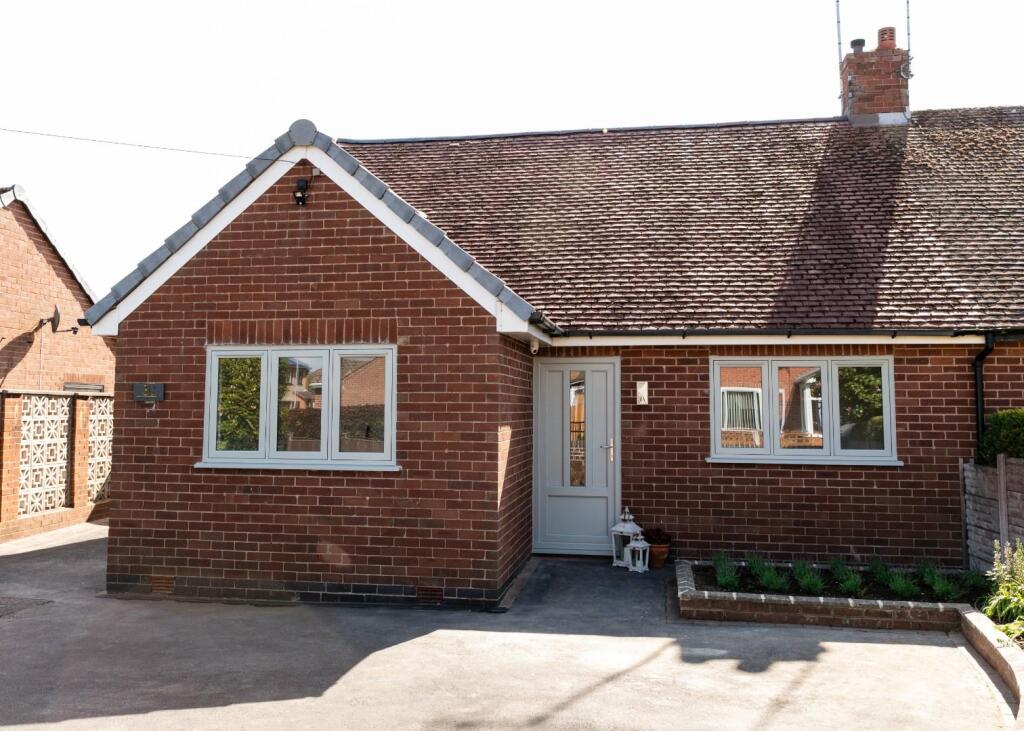 Main image of property: Hawthornden Gardens, Uttoxeter