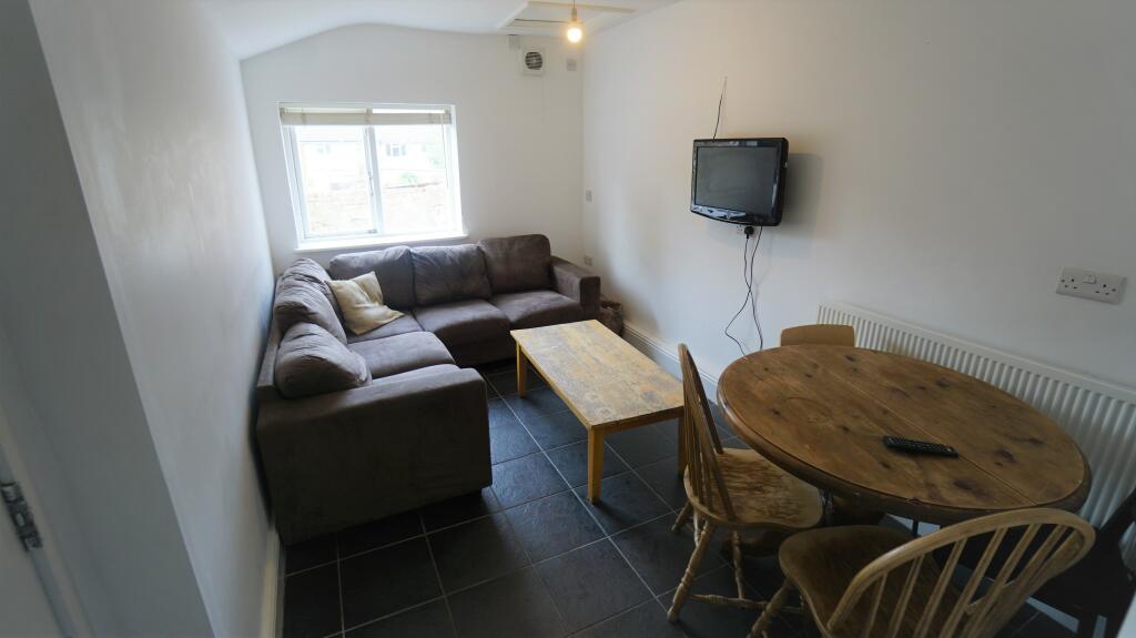 Additional property image - Downend Road, Fishponds, Bristol, BS16