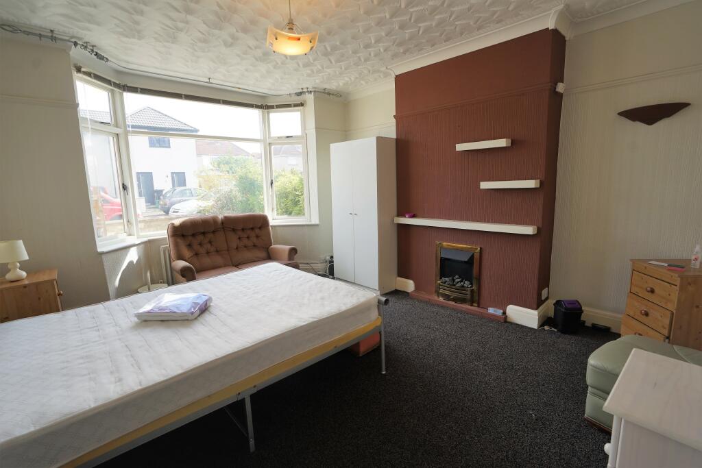 Additional property image - Elm Park, Filton, Bristol, Avon, BS34