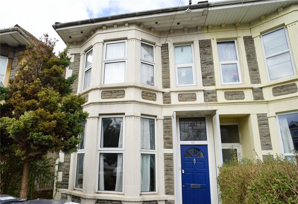 6 bedroom terraced house for rent in Downend Road, Fishponds, Bristol, Somerset, BS16