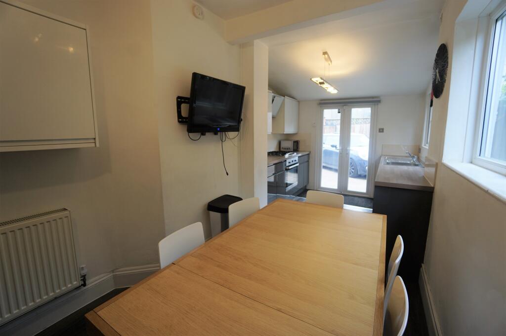 Additional property image - Cheltenham Road, Bristol, BS6