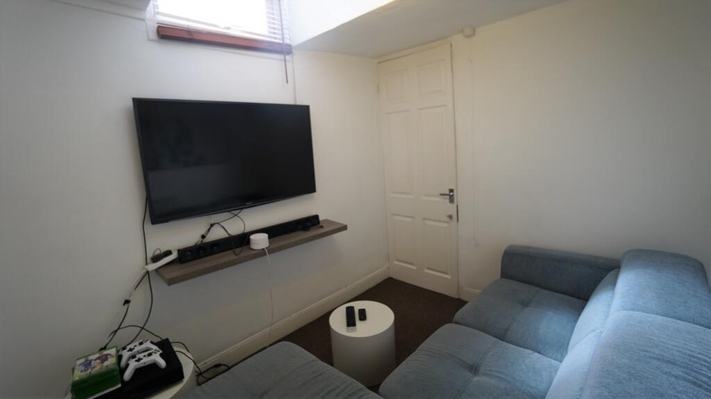 Additional property image - Cheltenham Road, Bristol, BS6