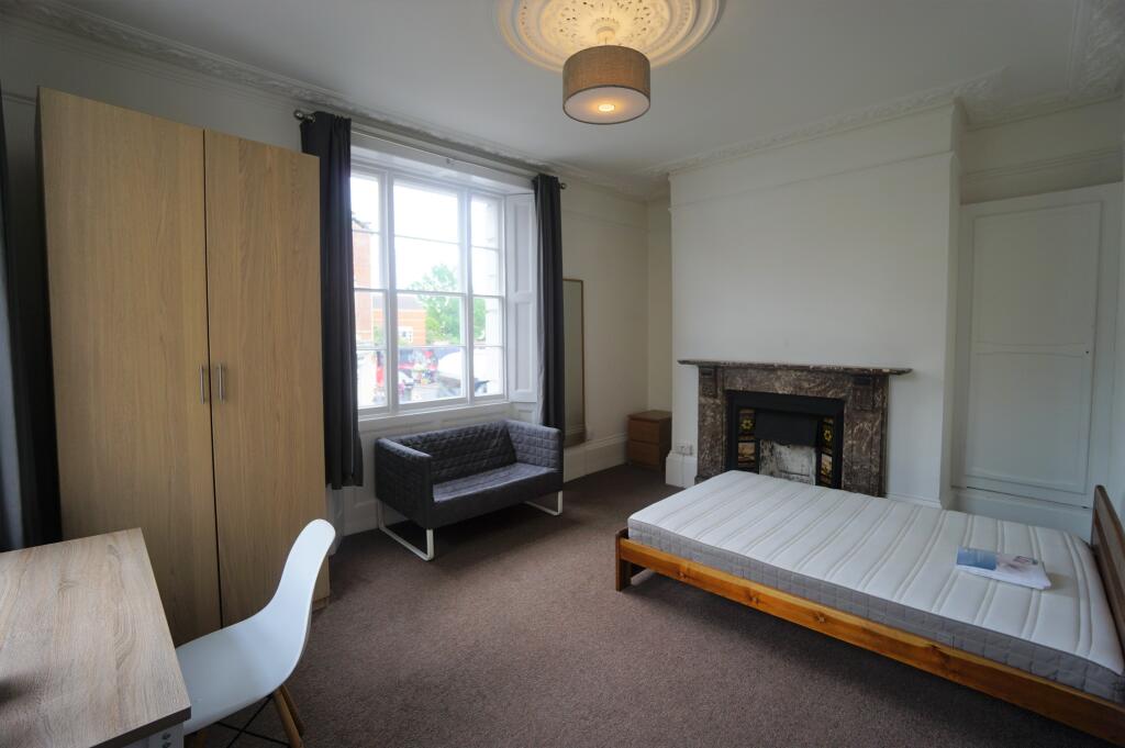 Additional property image - Cheltenham Road, Bristol, BS6
