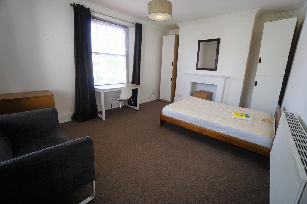 Additional property image - Cheltenham Road, Bristol, BS6