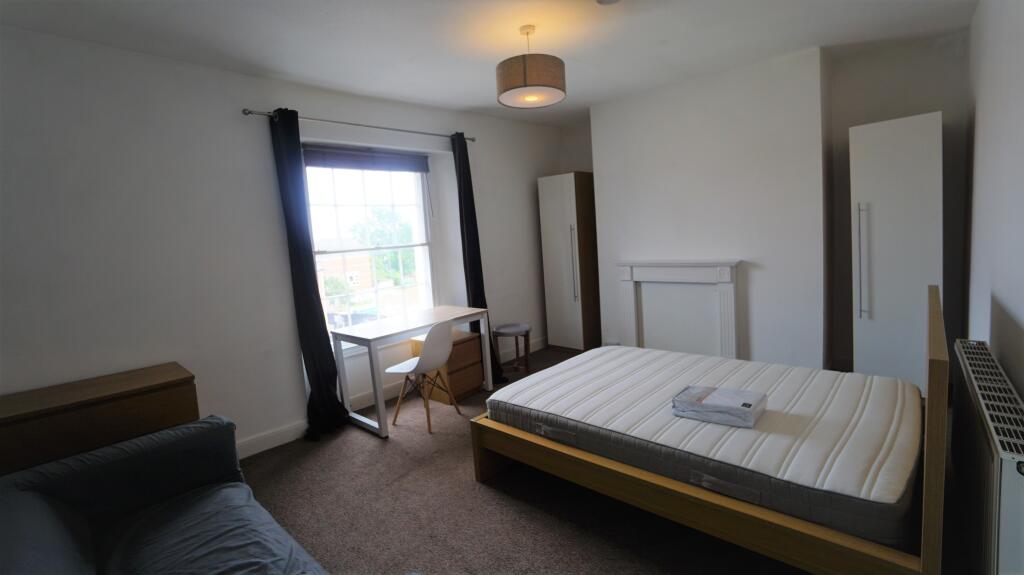 Additional property image - Cheltenham Road, Bristol, BS6