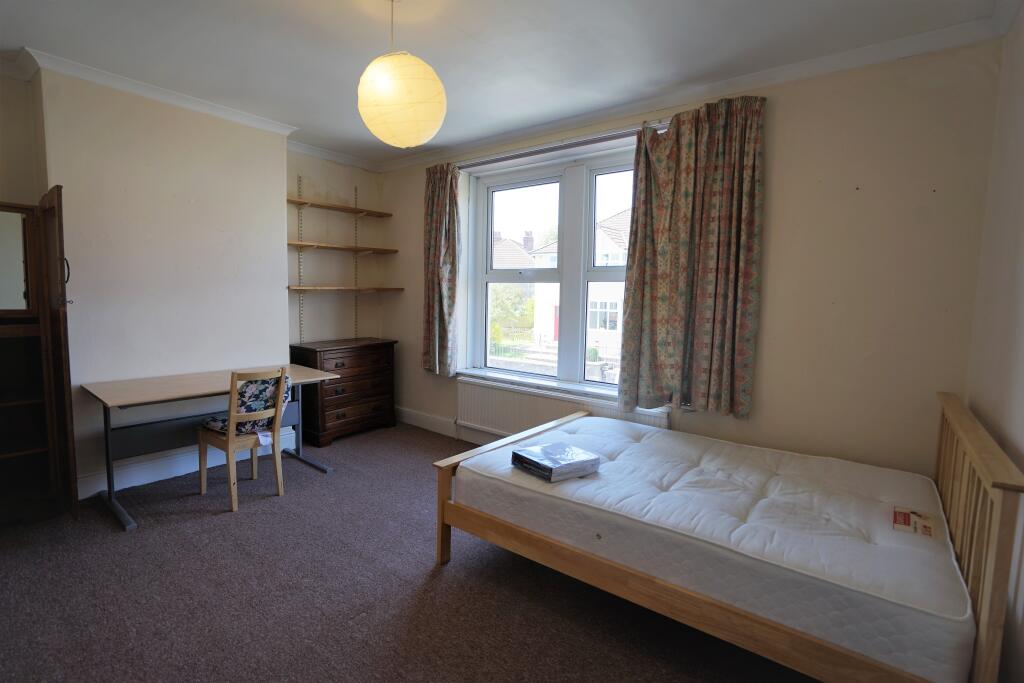 Additional property image - Wellington Crescent, Horfield, Bristol, BS7