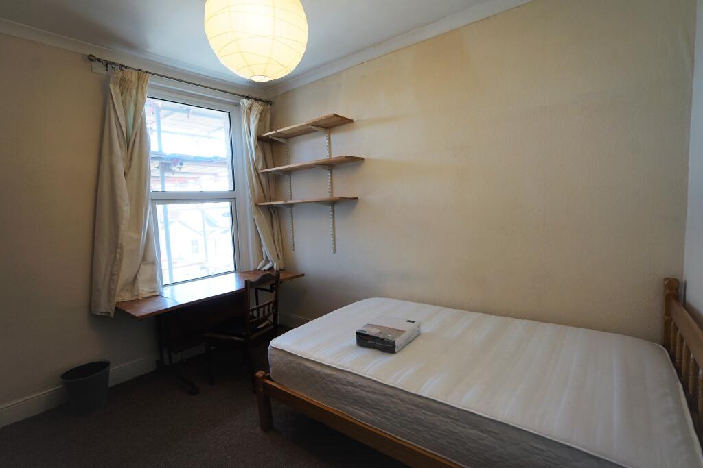 Additional property image - Wellington Crescent, Horfield, Bristol, BS7