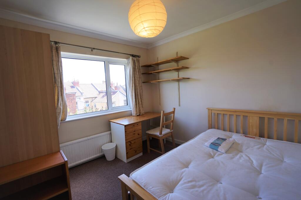 Additional property image - Wellington Crescent, Horfield, Bristol, BS7