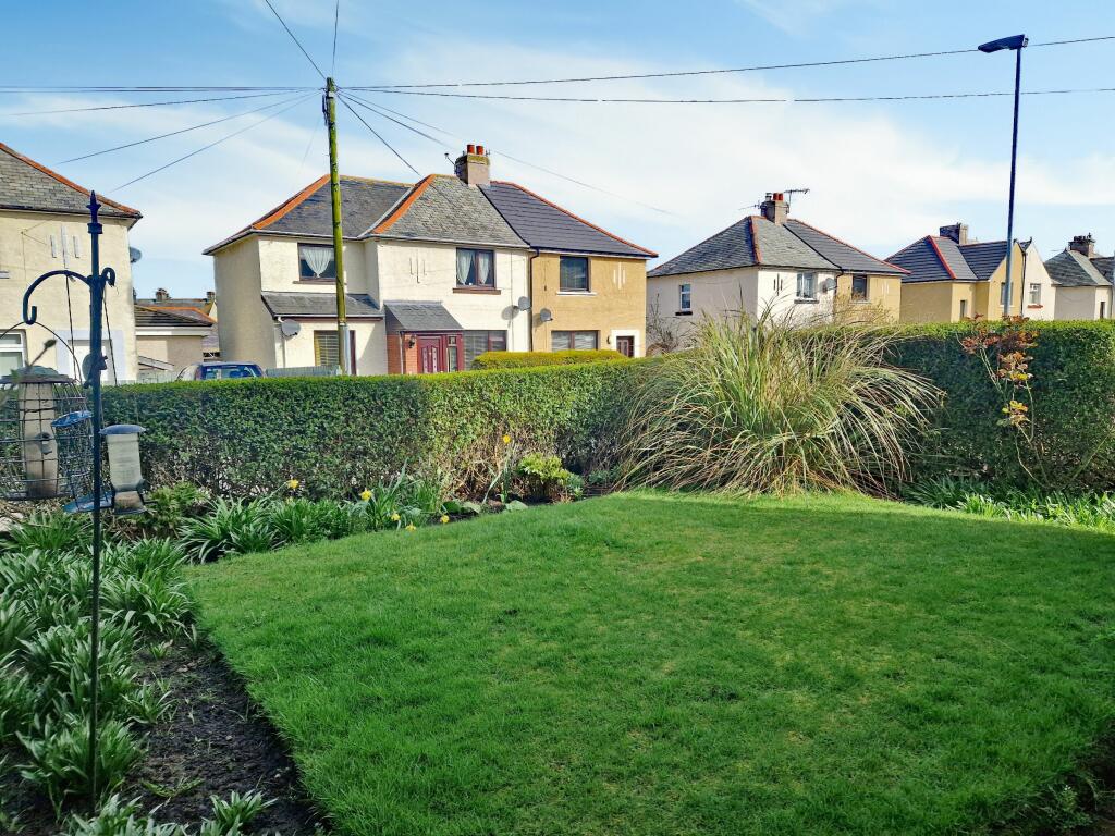 3 bedroom semidetached house for sale in Farne Road, Spittal, Berwick
