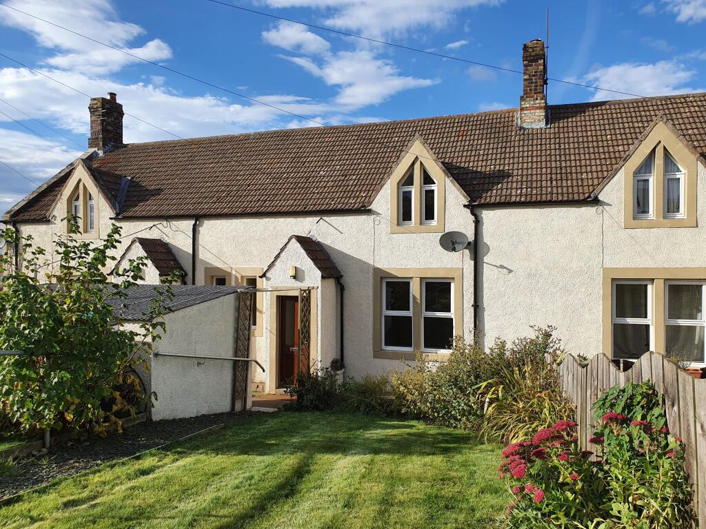 Main image of property: 2 Sunilaws Cottages