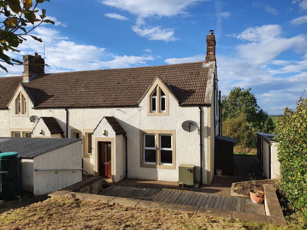 Main image of property: 4 Sunilaws Cottages