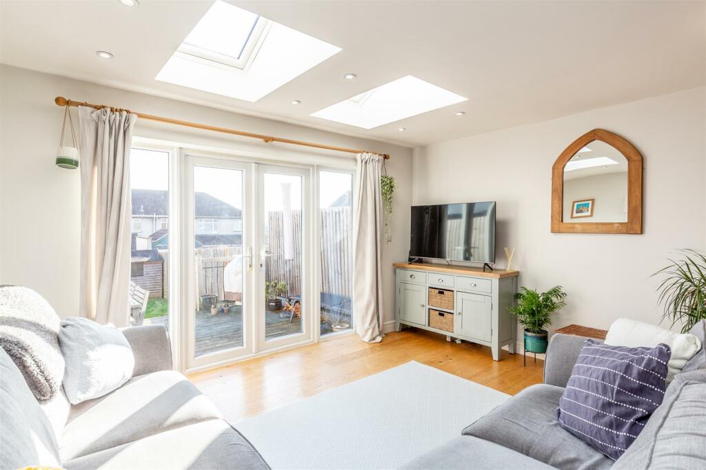 4 bedroom terraced house for sale in Redcatch Road, Knowle, Bristol, BS4