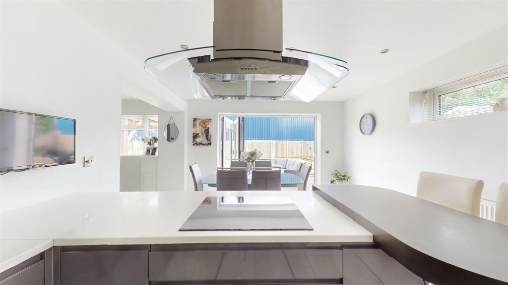 Additional property image - Regency Drive, Bristol