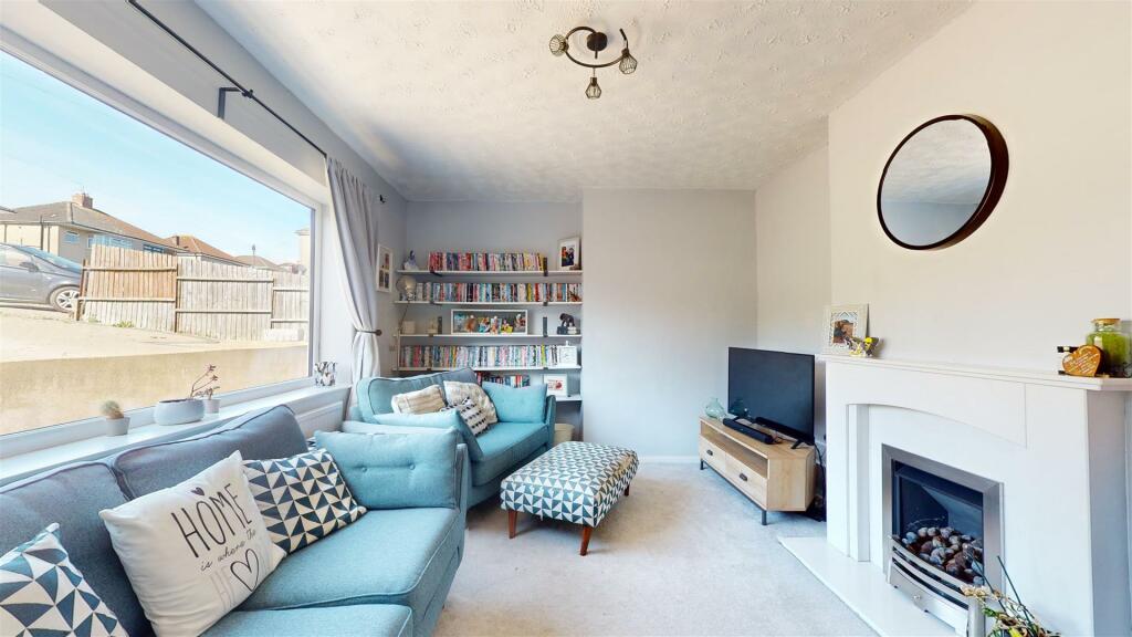Additional property image - Woodleigh Gardens, Whitchurch, Bristol
