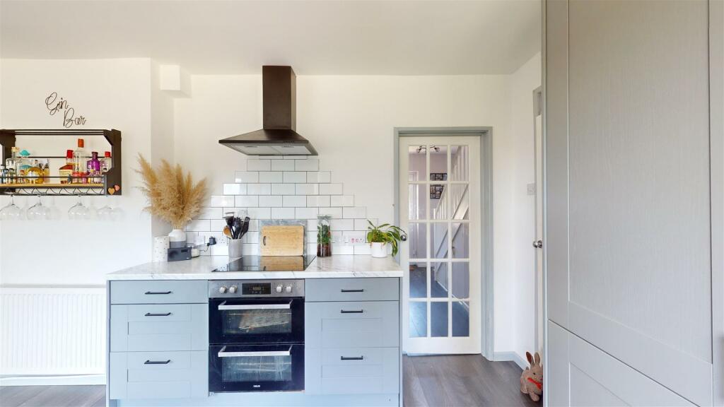 Additional property image - Woodleigh Gardens, Whitchurch, Bristol