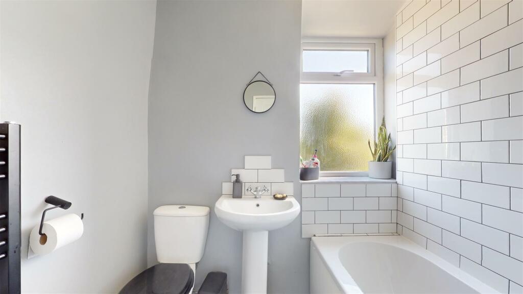 Additional property image - Woodleigh Gardens, Whitchurch, Bristol