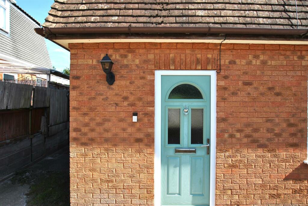 Additional property image - Woodleigh Gardens, Whitchurch, Bristol