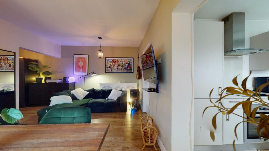Additional property image - Oxford Street, Totterdown, Bristol