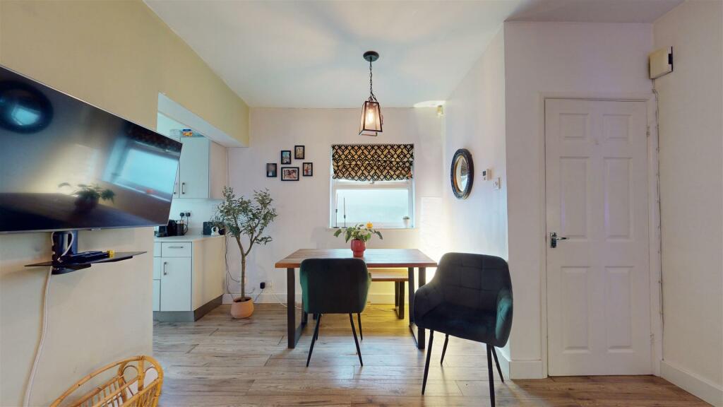 Additional property image - Oxford Street, Totterdown, Bristol