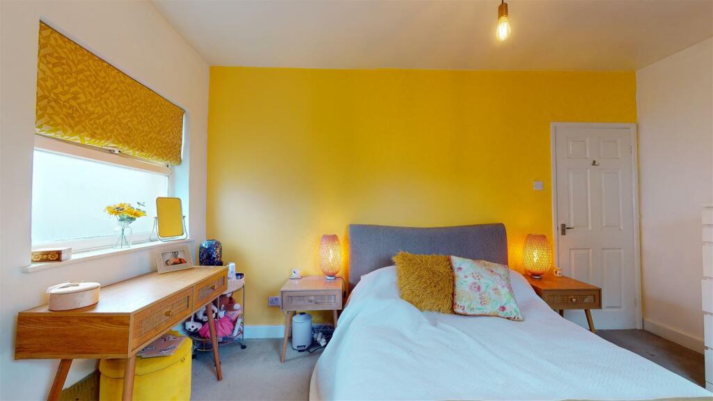 Additional property image - Oxford Street, Totterdown, Bristol