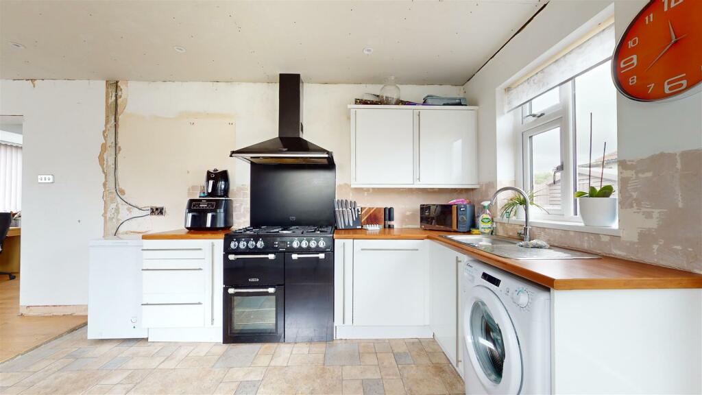Additional property image - Gilda Crescent, Whitchurch