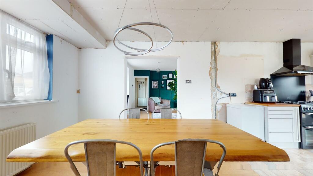 Additional property image - Gilda Crescent, Whitchurch