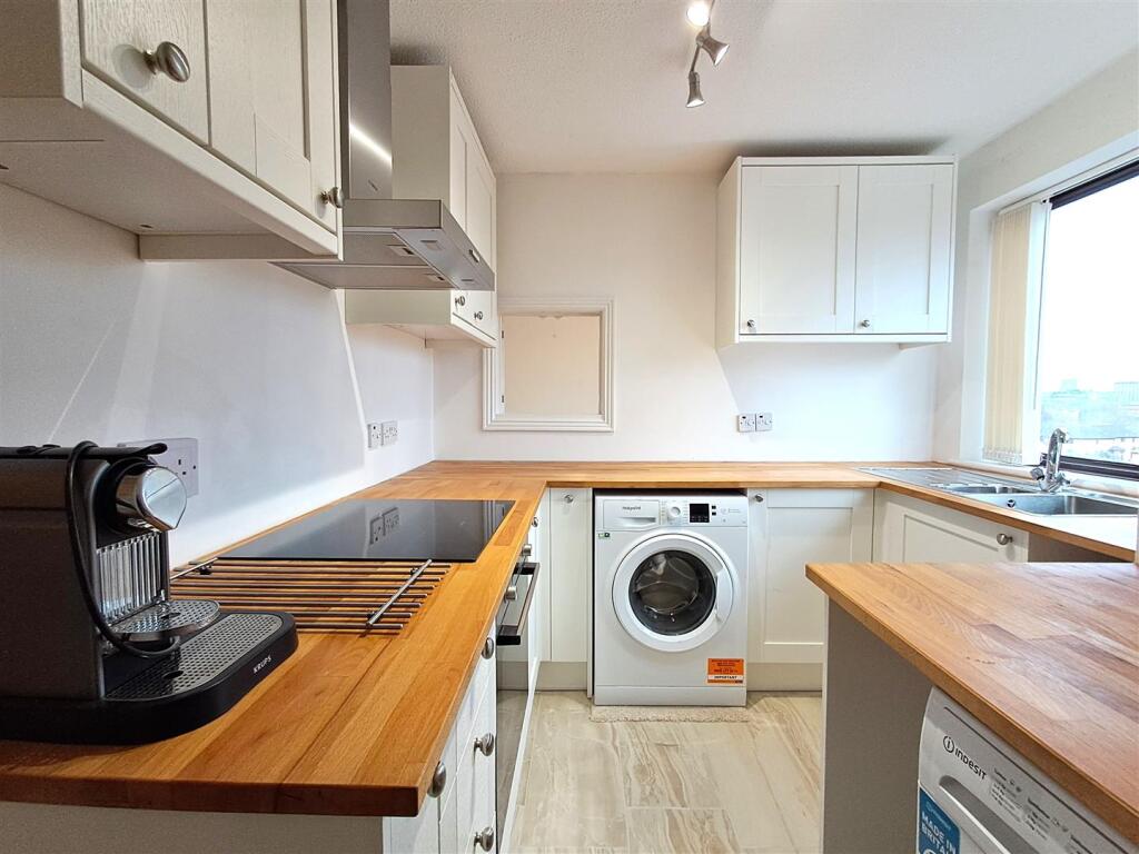 Additional property image - Barrington Court, Bristol