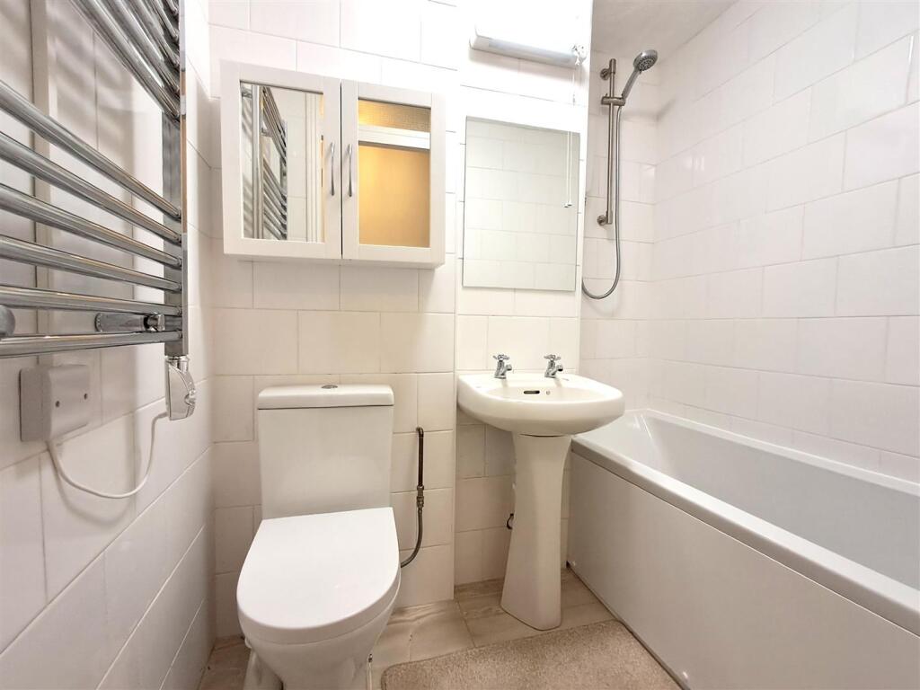 Additional property image - Barrington Court, Bristol