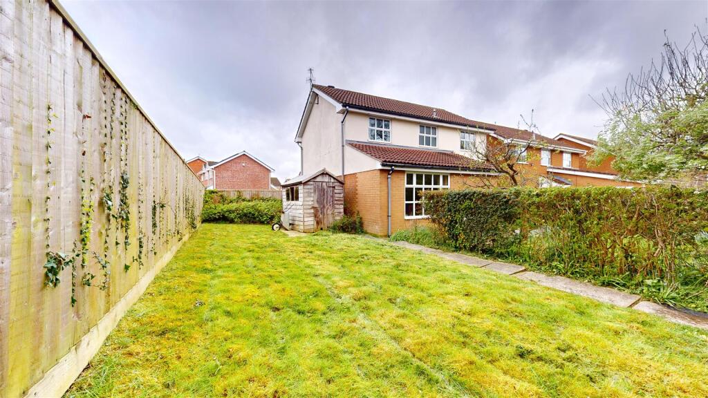 Additional property image - Arrowfield Close, Whitchurch