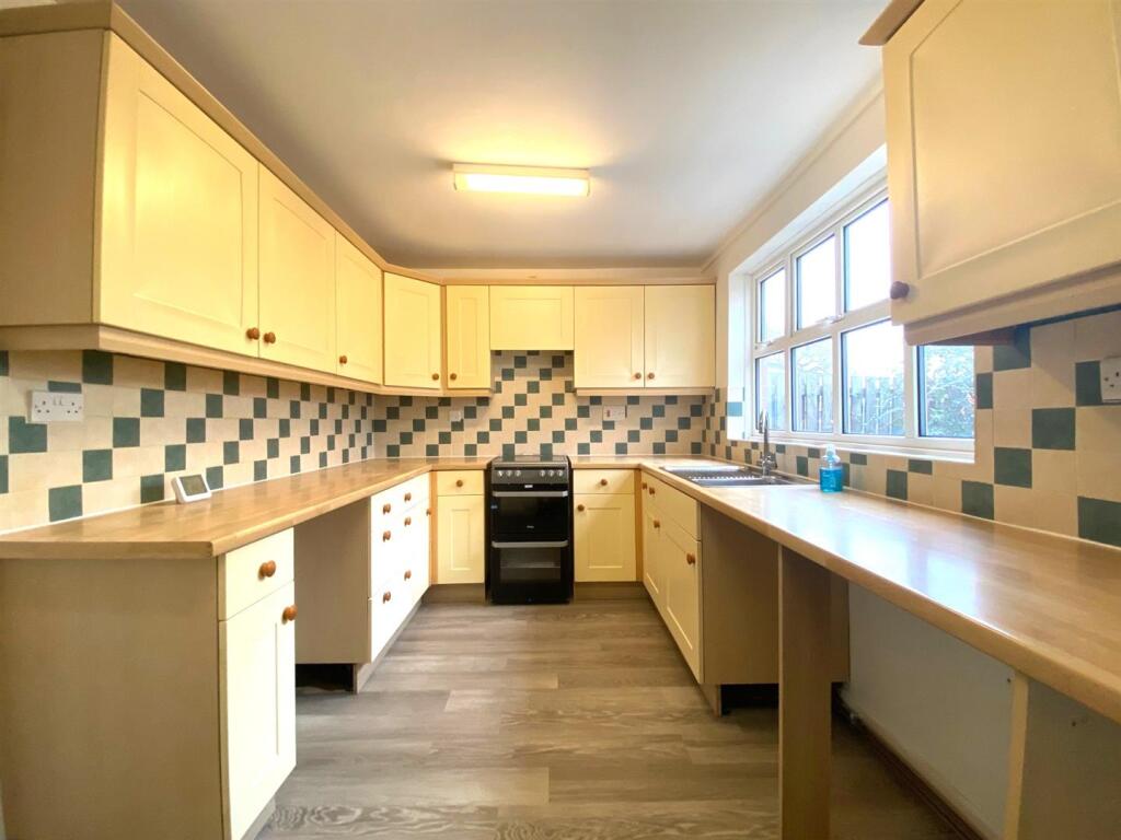 Additional property image - Arrowfield Close, Whitchurch