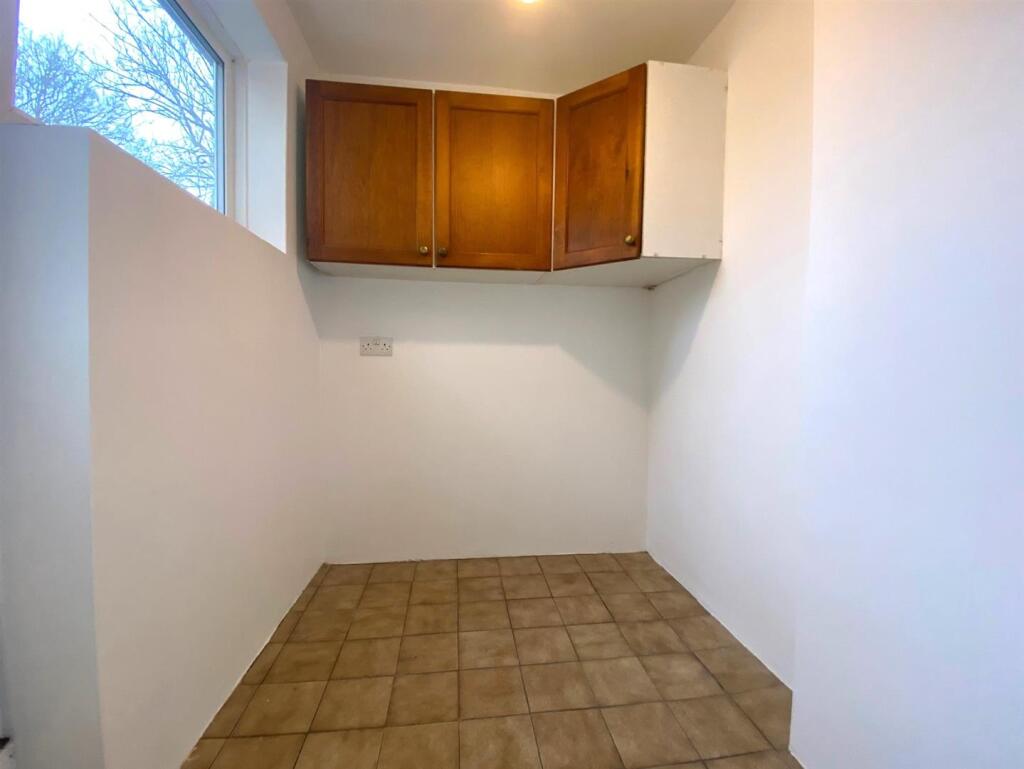 Additional property image - Arrowfield Close, Whitchurch