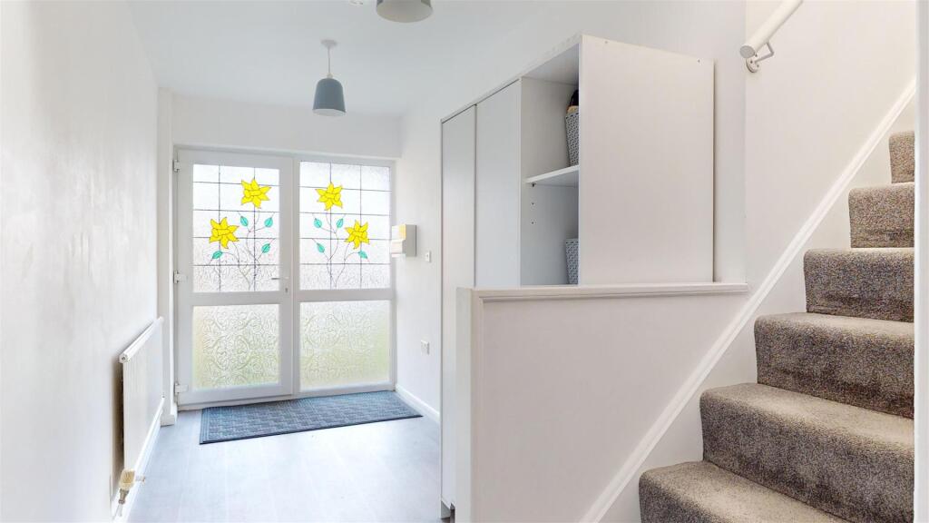 Additional property image - Pynne Close, Stockwood, Bristol
