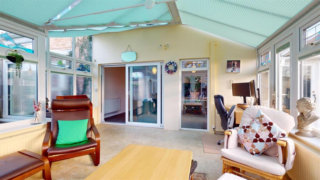 Additional property image - Pynne Close, Stockwood, Bristol