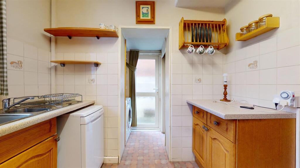 Additional property image - Queens Road, Knowle, Bristol