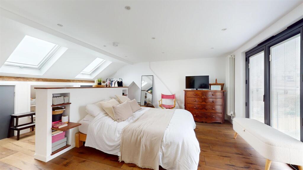 Additional property image - Ravenhill Avenue, Knowle, Bristol