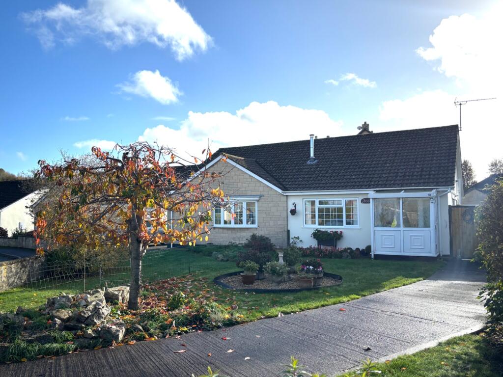 Main image of property: 10 Bloomfield Lane, Paulton, Bristol, BS39 7QU