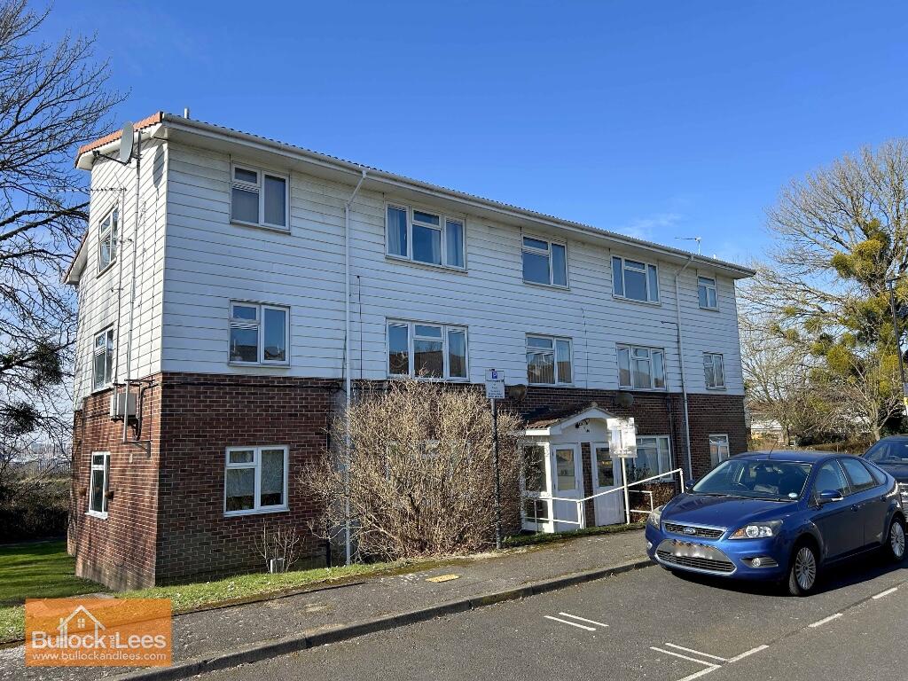 Main image of property: QUAYSIDE ROAD RIVER VIEWS ONE BED GROUND FLOOR FLAT