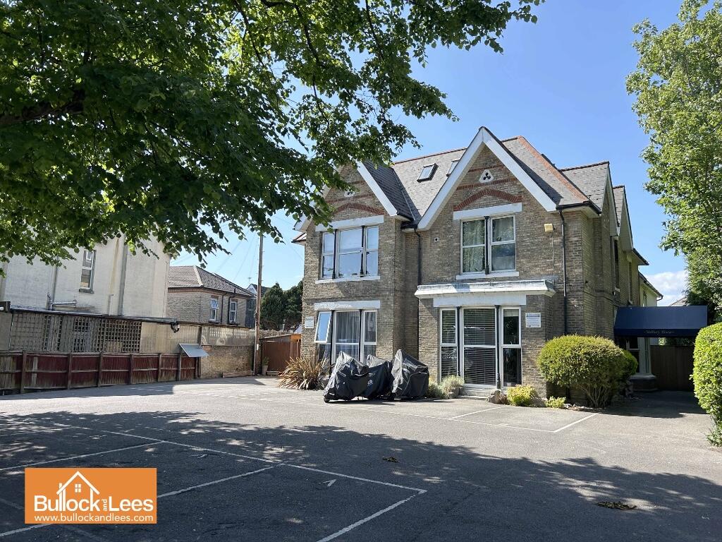 Main image of property: Melbury House, Christchurch Road, Walk to the Beach and gardens