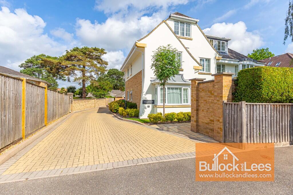 Main image of property: Manor Close, Ferndown Centre Luxury GF flat