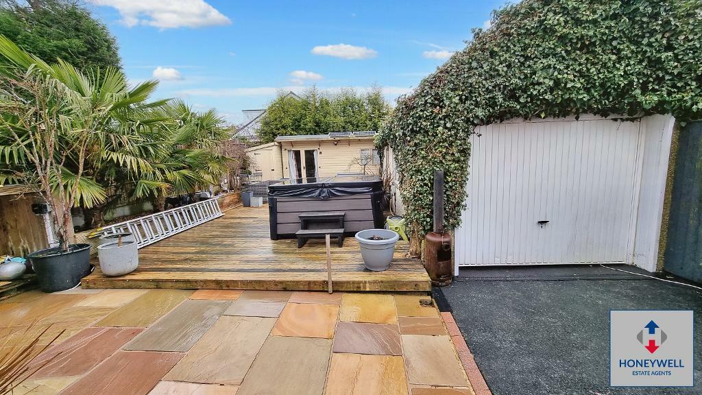 Additional property image - Slade Lane, Padiham, BB12 9AA