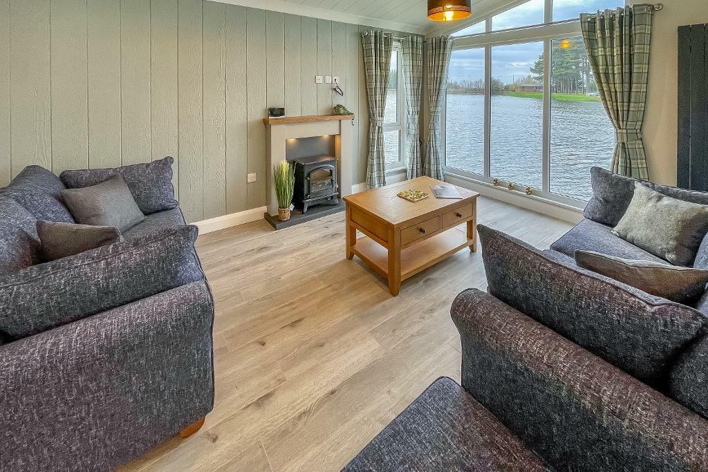Additional property image - Pendle View Lodges, Barrow, Clitheroe, Lancashire, BB7 9DH