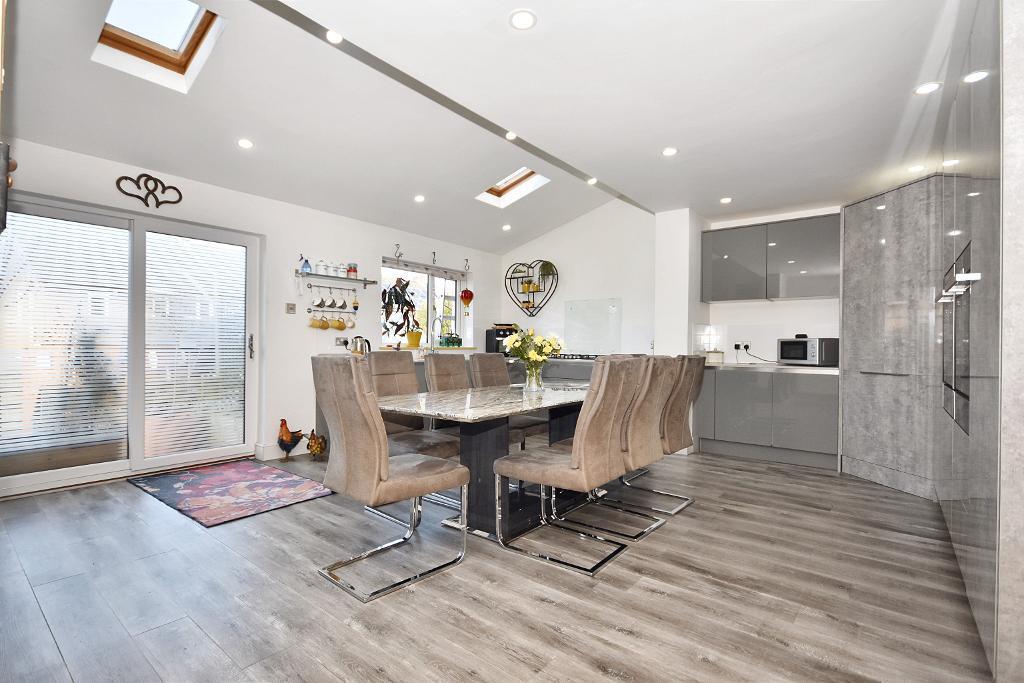 Additional property image - Mayfield Avenue, Clitheroe, Lancashire, BB7 1LB