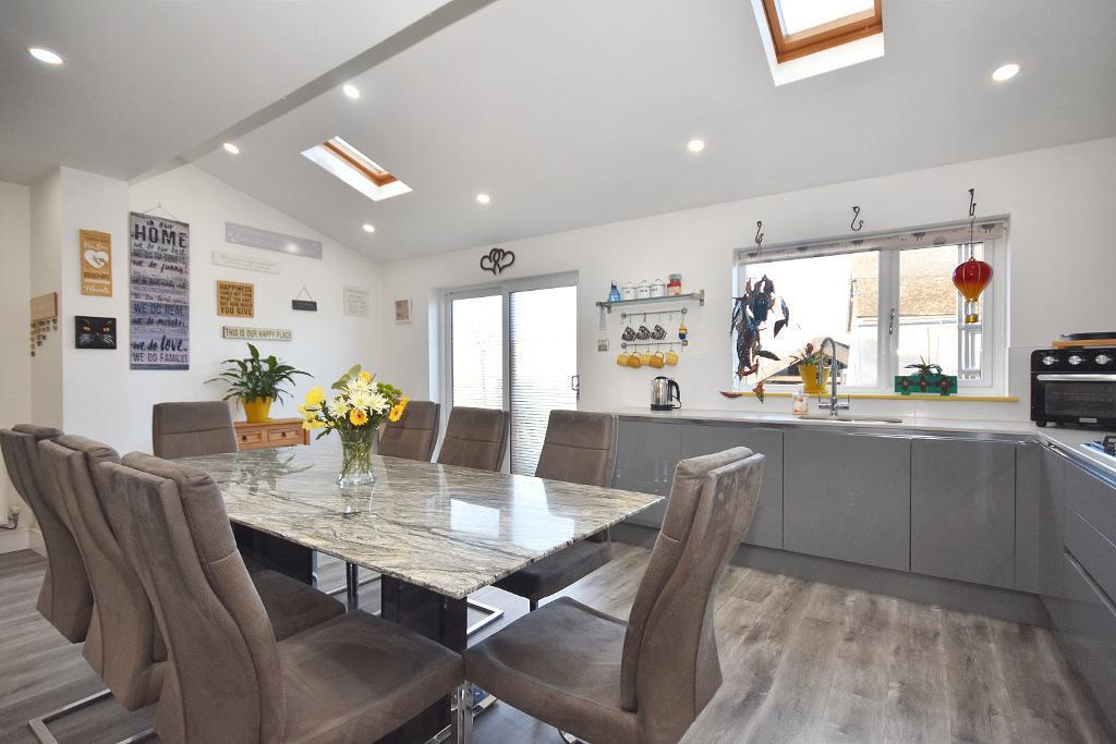 Additional property image - Mayfield Avenue, Clitheroe, Lancashire, BB7 1LB