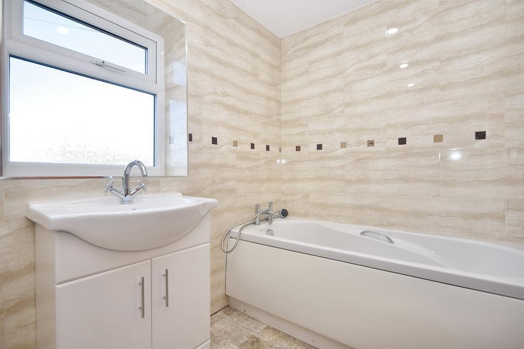 Additional property image - Mayfield Avenue, Clitheroe, Lancashire, BB7 1LB